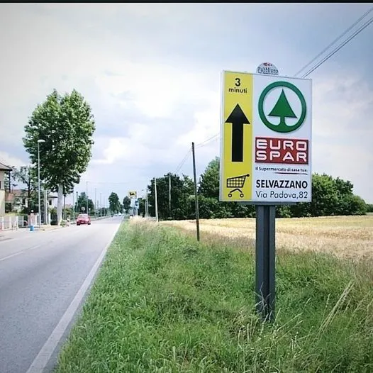 cartello indicazioni Eurospar
