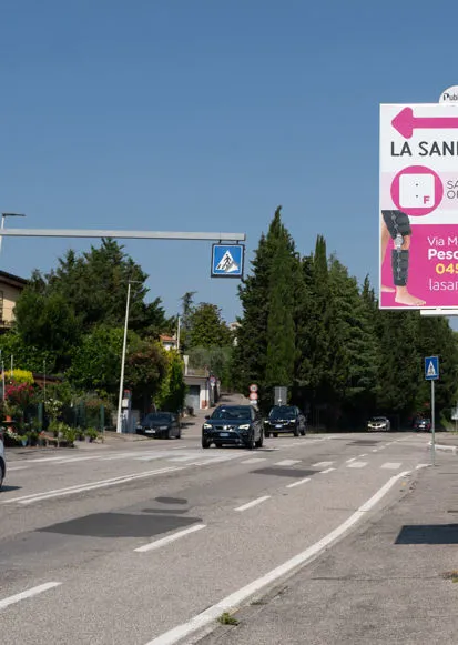 Cartello La sanitaria di ferro